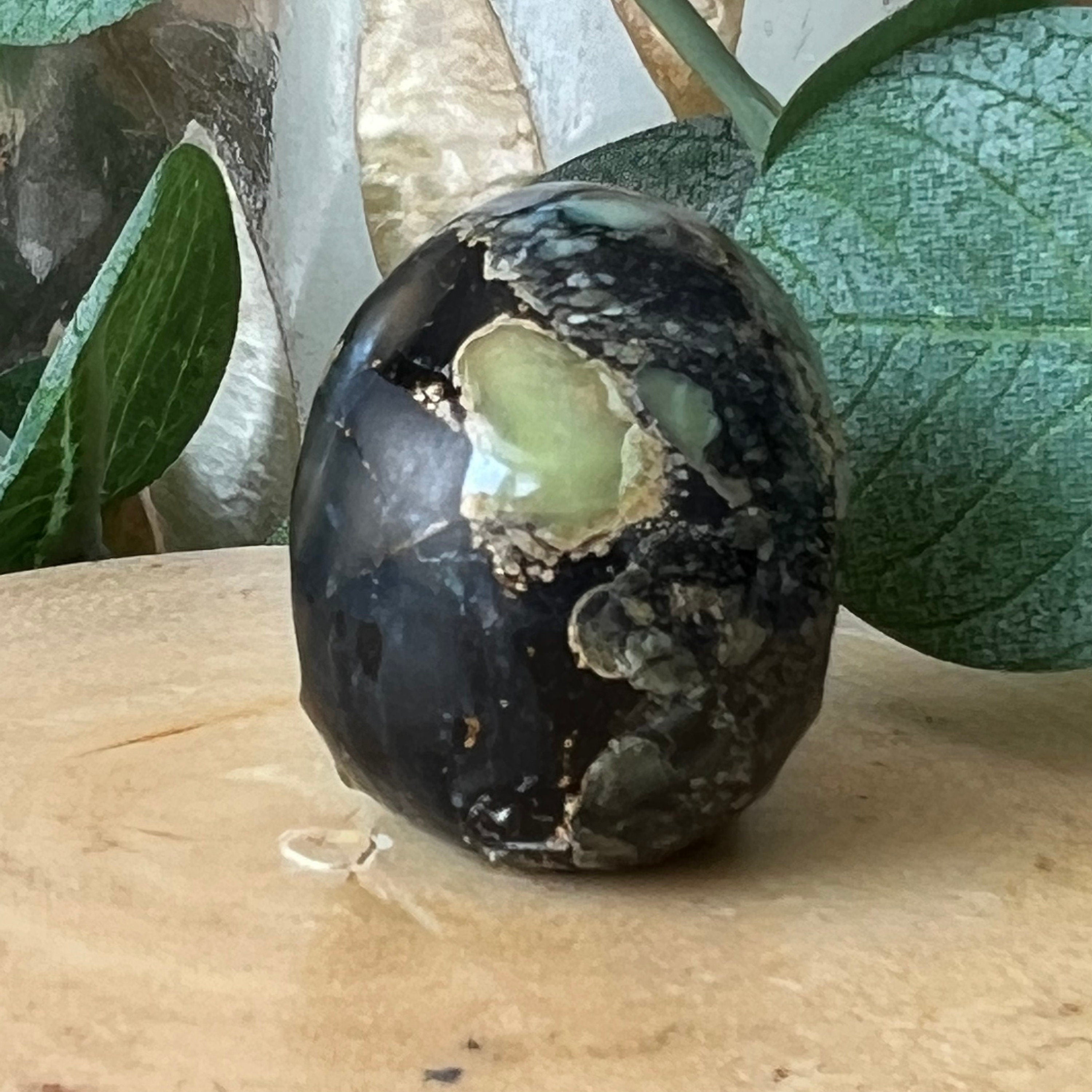 Amazingly Detailed Hand Carved Artifactual Peacock Variscite Skull