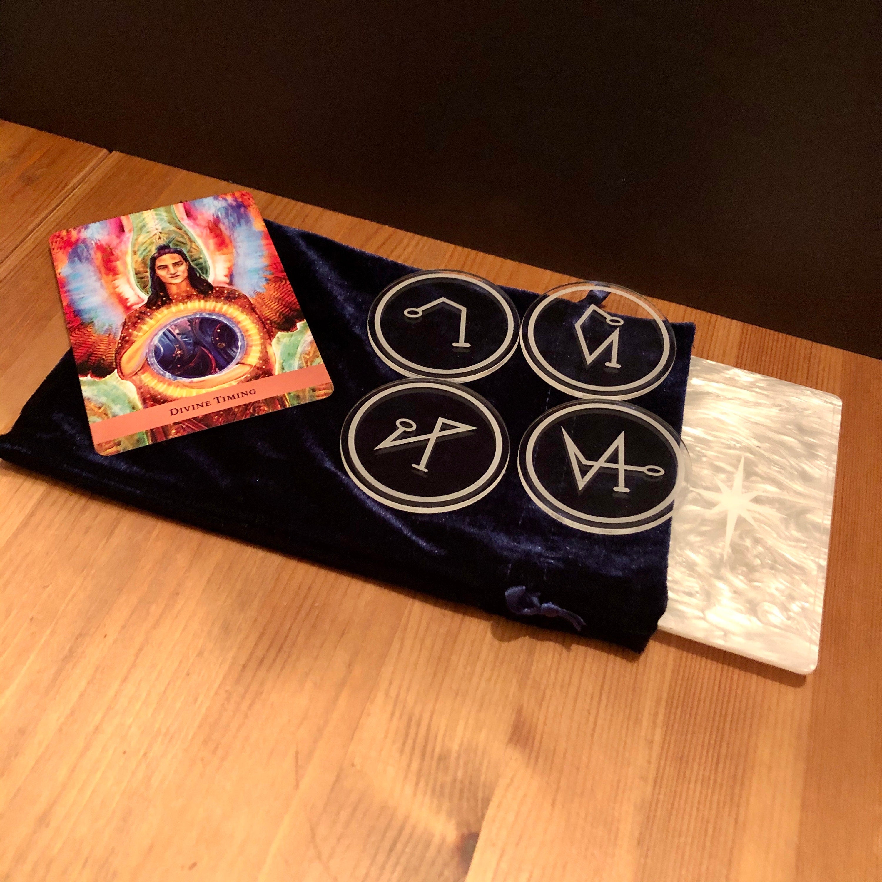 Archangel SpellStation™: Pearl Acrylic Altar with Disks