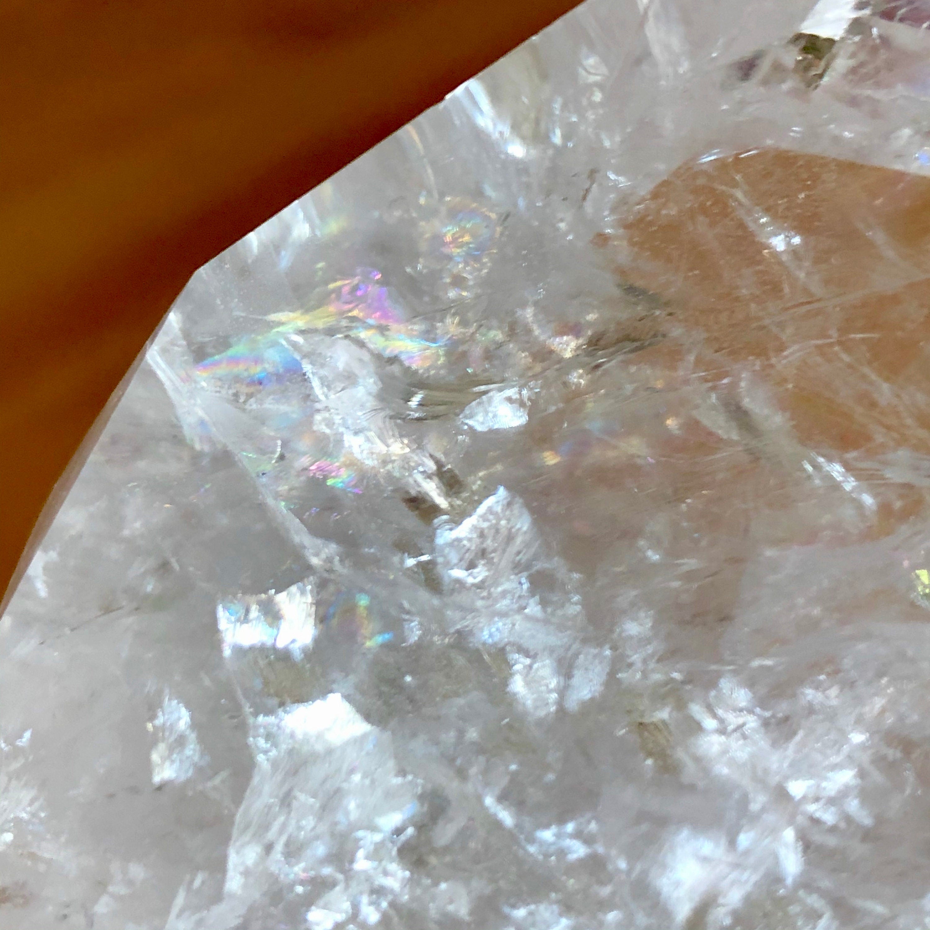 Crackly Quartz Dow Channeling Generator With Rainbows