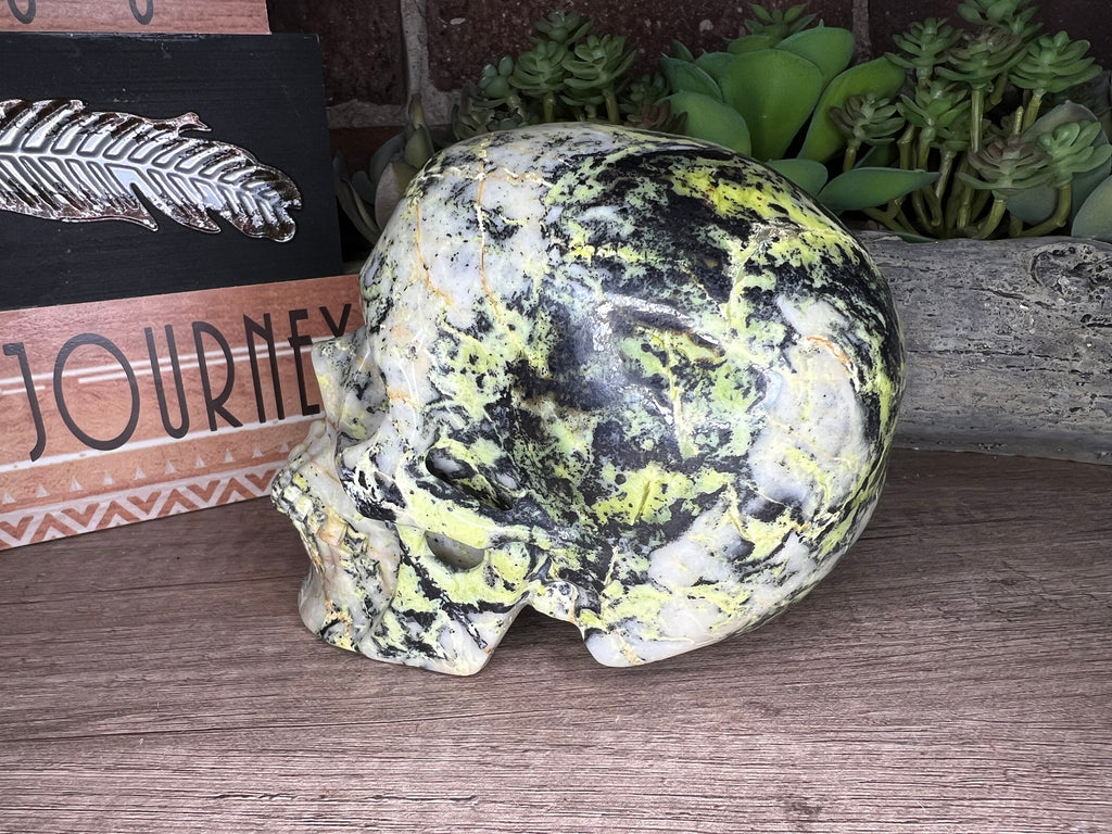 Hiso Jasper Skull: Unique Carved Stone Decor (5 inch)