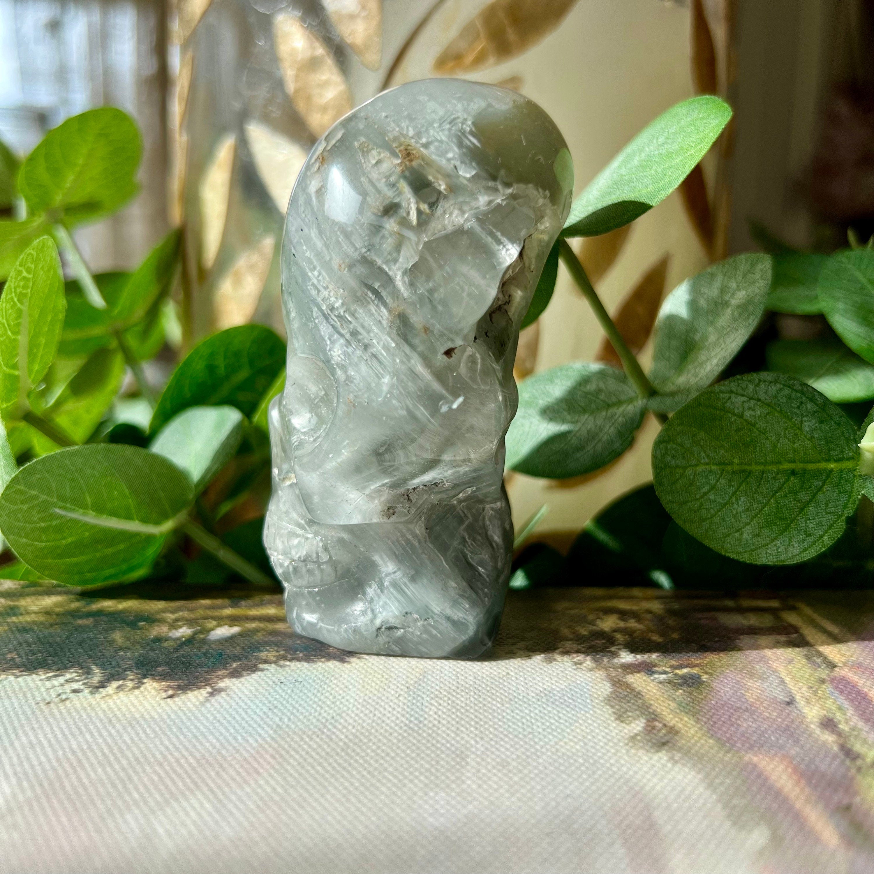 Included Quartz Crystal Skull: Gray Igor De Souza Stone