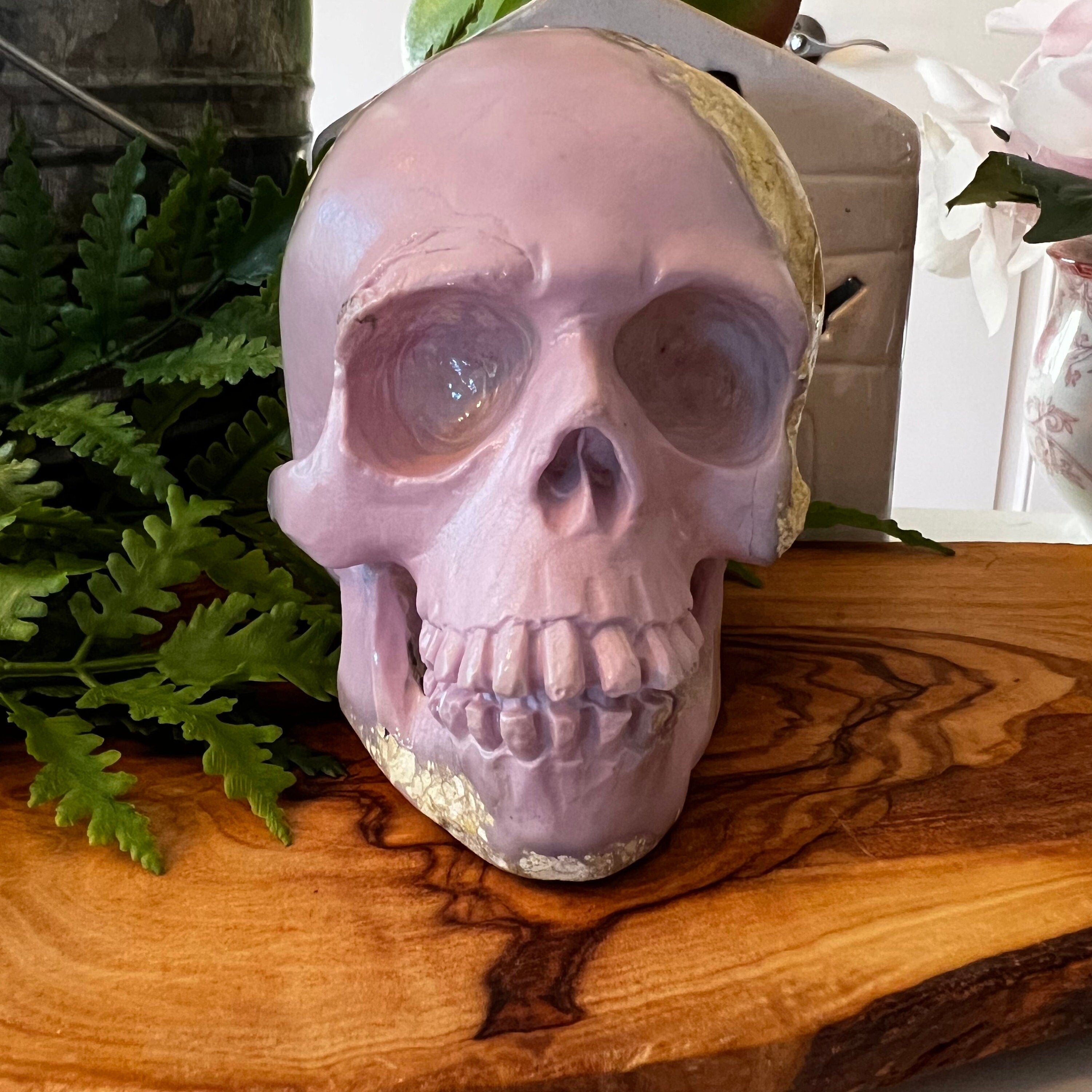 Phosphosiderite Skull