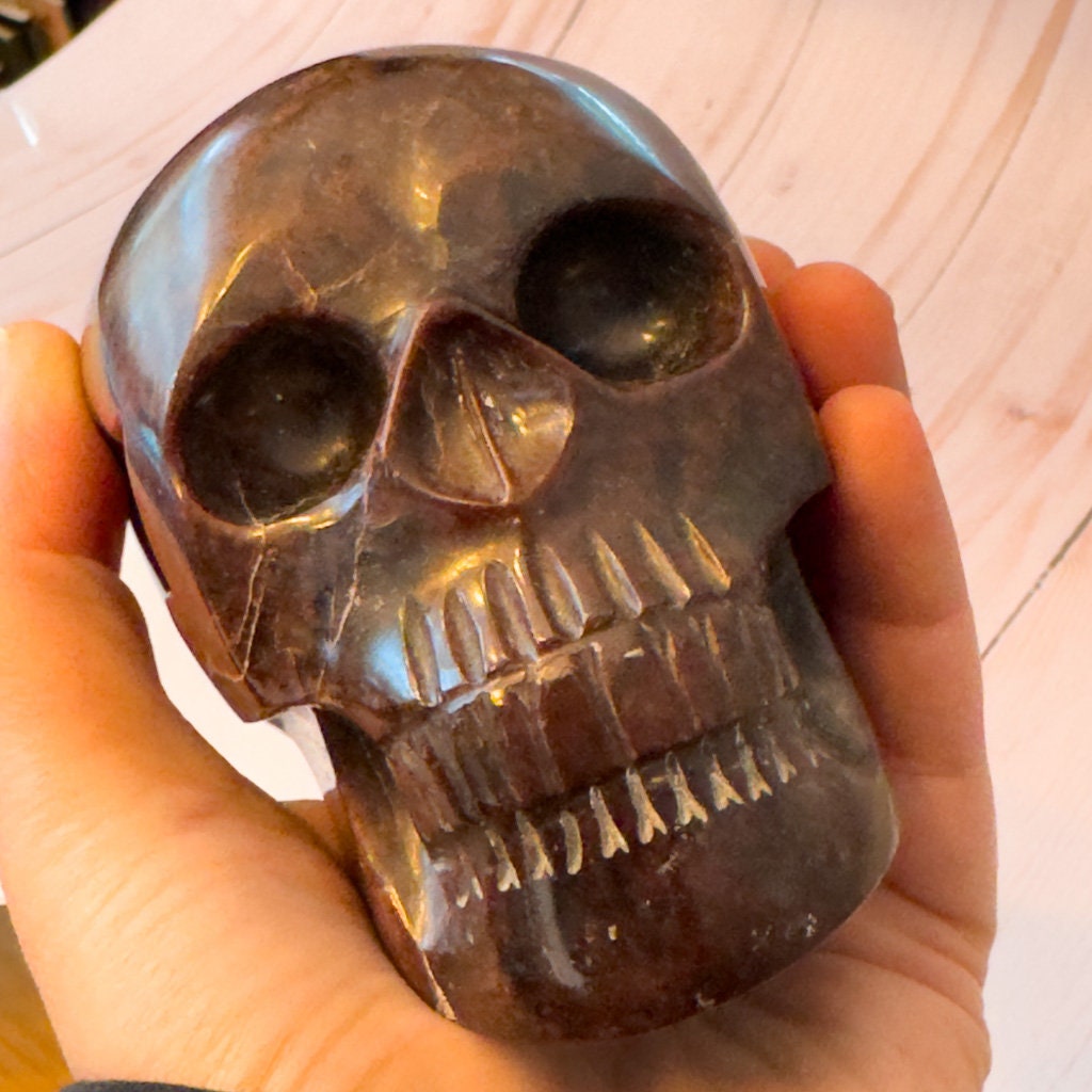 Large Garnet Skull, Beautifully Carved
