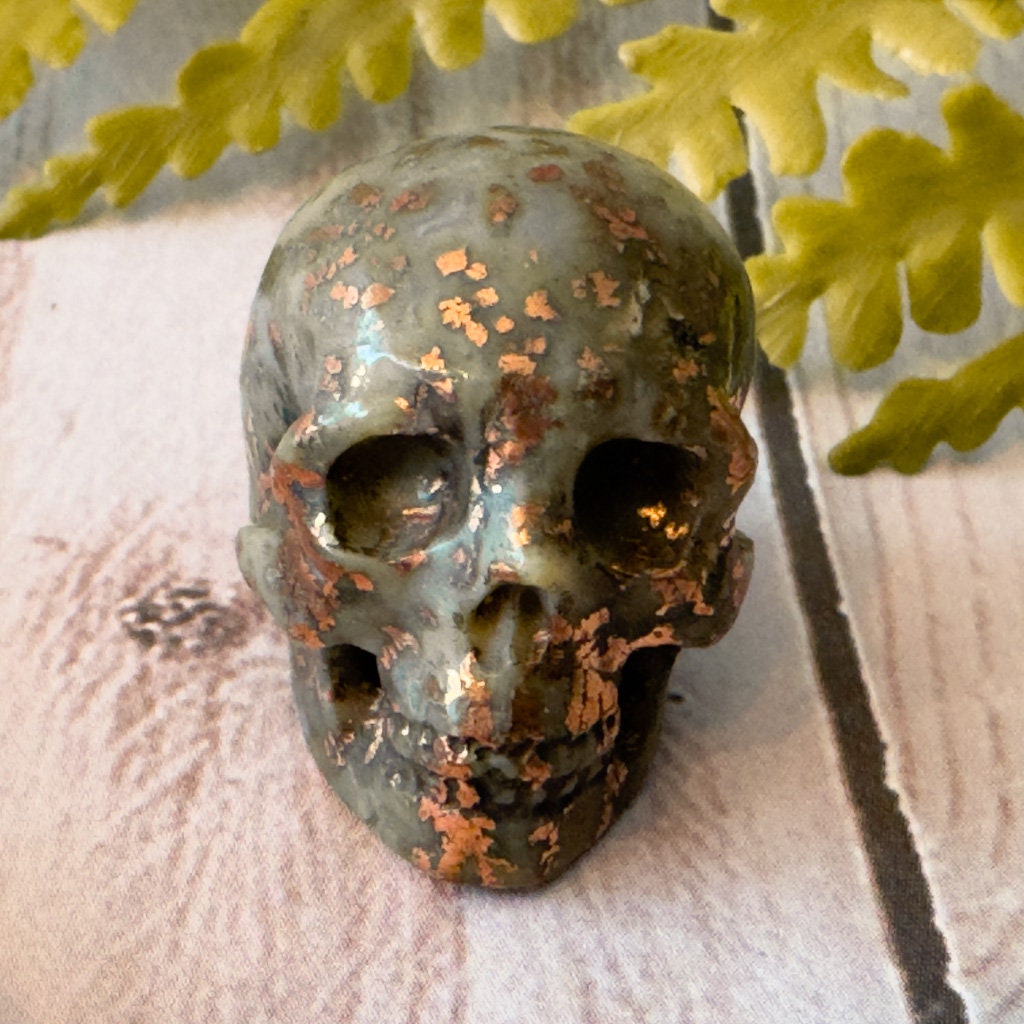 Copper in Agate Skull Carved by Artifactual