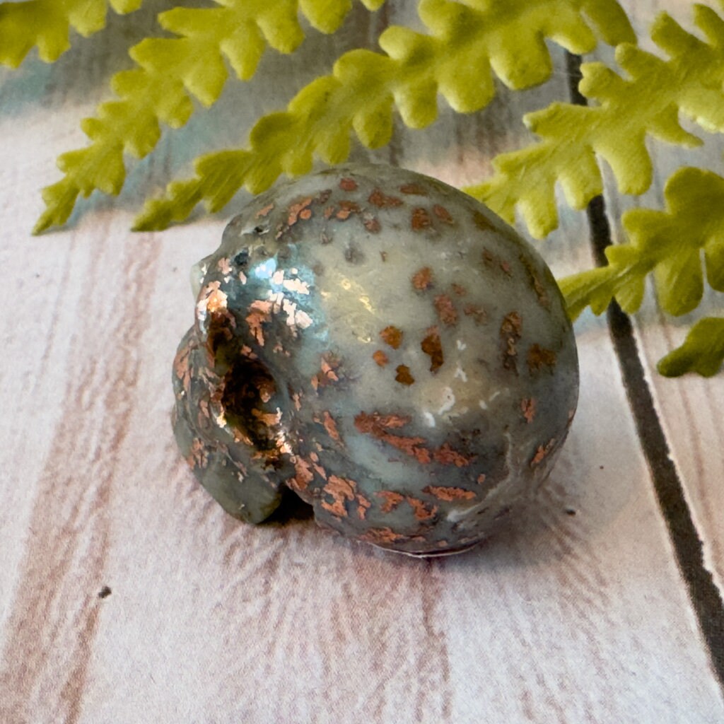 Copper in Agate Skull Carved by Artifactual