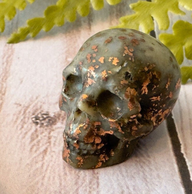Copper in Agate Skull Carved by Artifactual