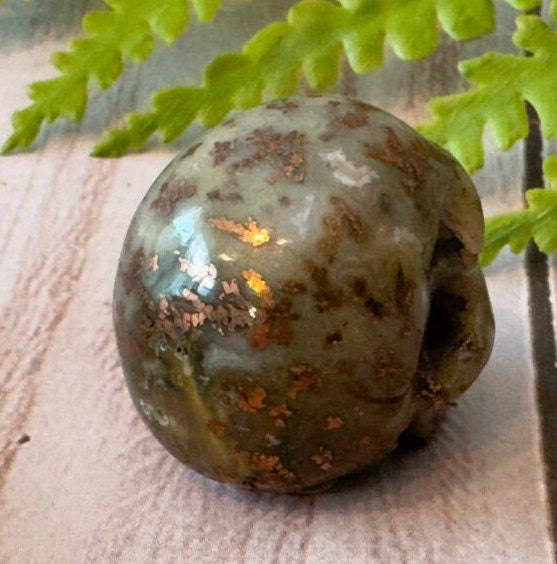 Copper in Agate Skull Carved by Artifactual