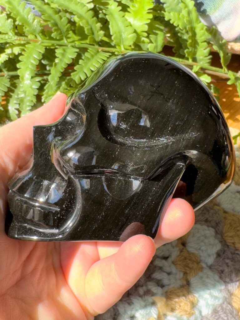 Amazing Gold Sheen Obsidian Skull