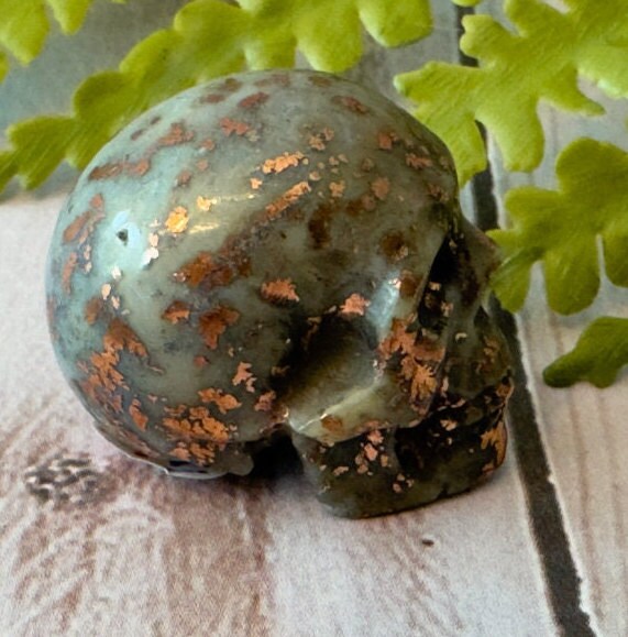 Copper in Agate Skull Carved by Artifactual