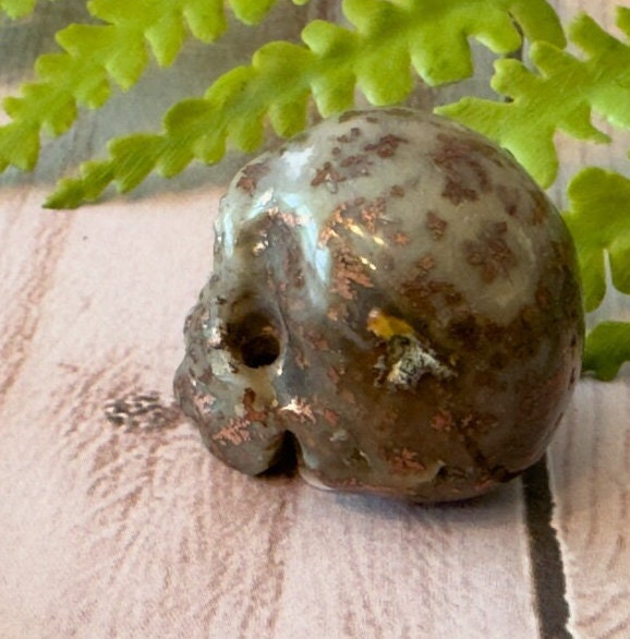 Copper in Agate Skull Carved by Artifactual