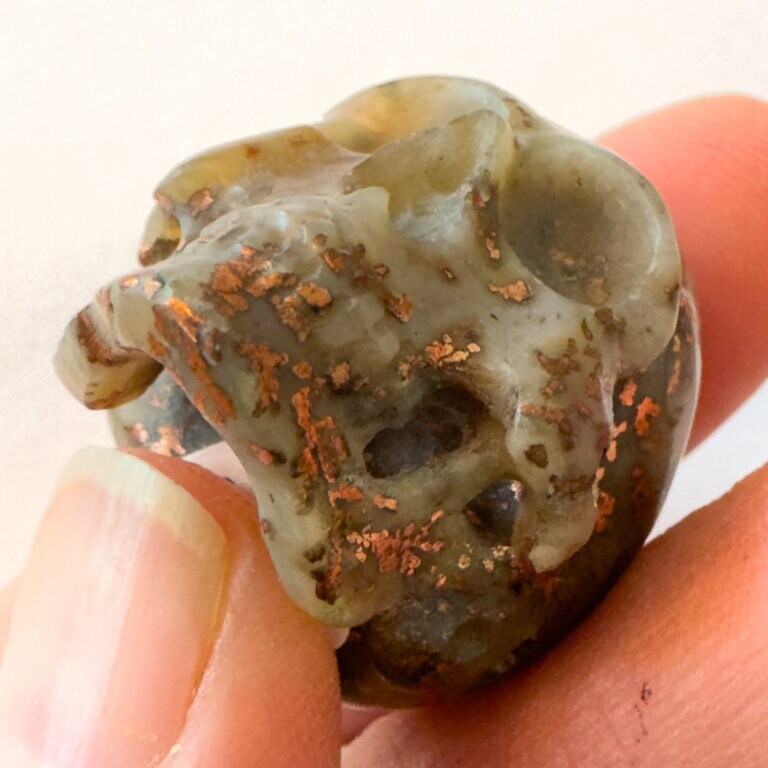 Copper in Agate Skull Carved by Artifactual
