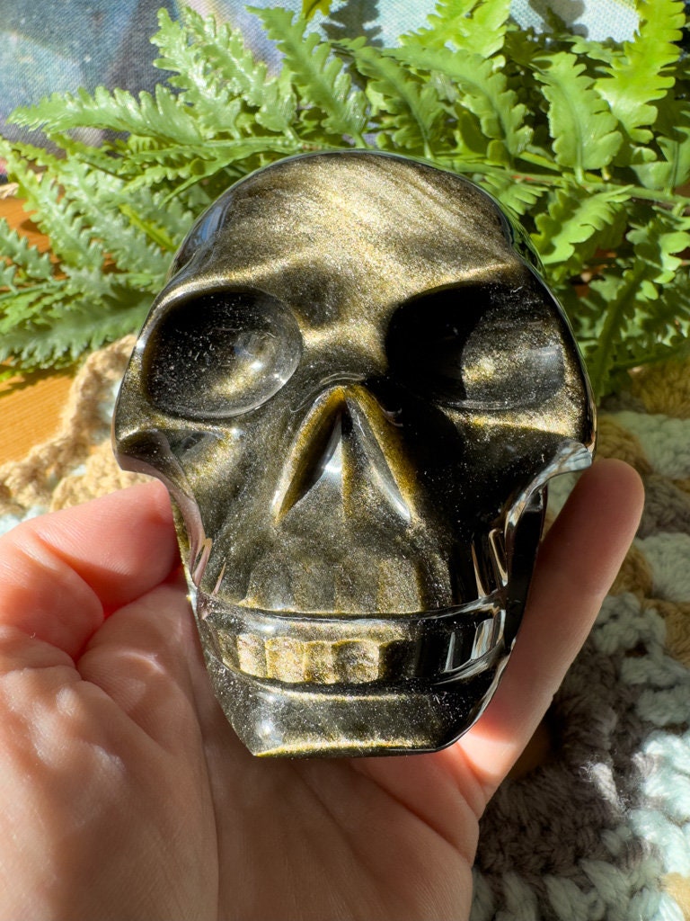 Amazing Gold Sheen Obsidian Skull
