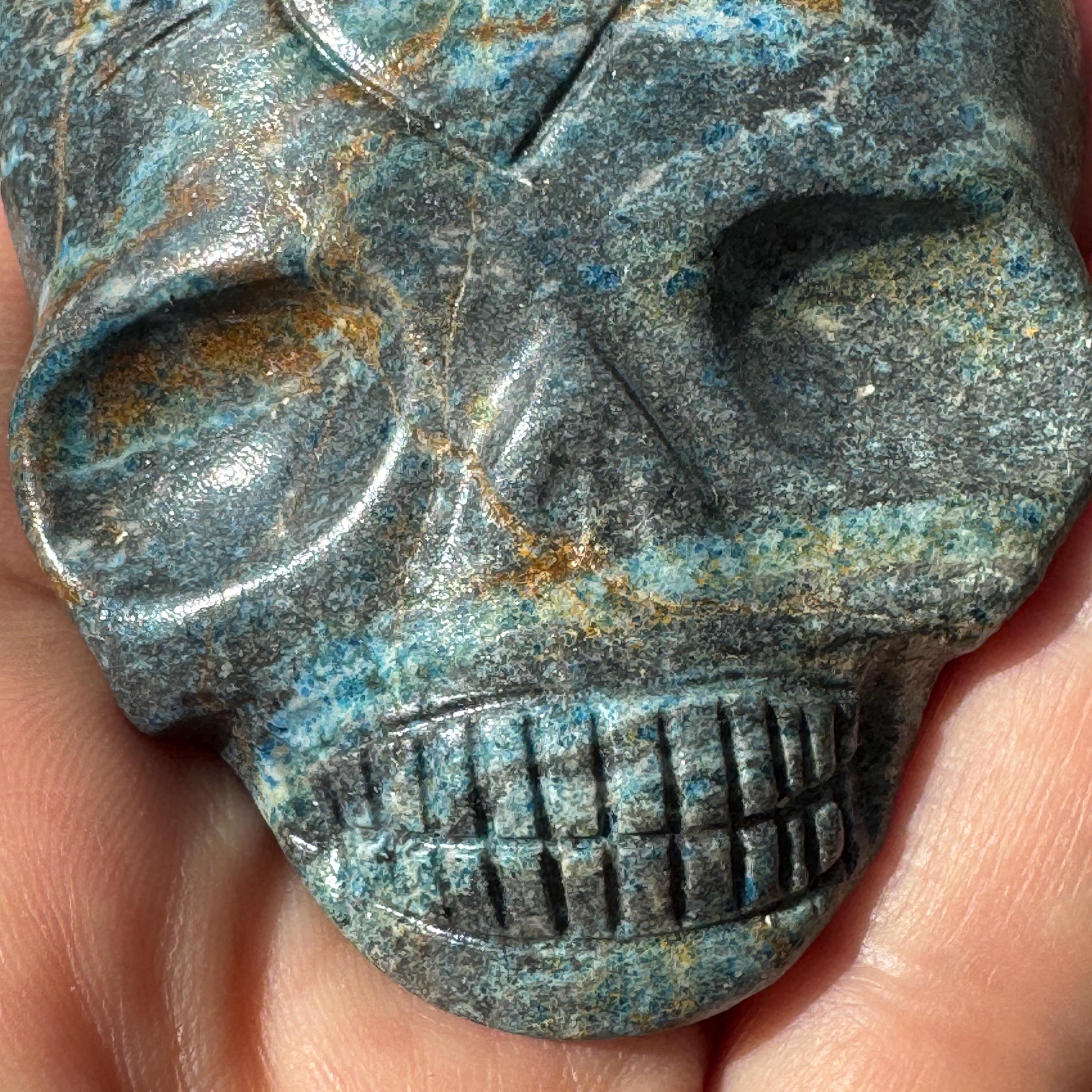 Azurite Leandro De Souza Palm Skull