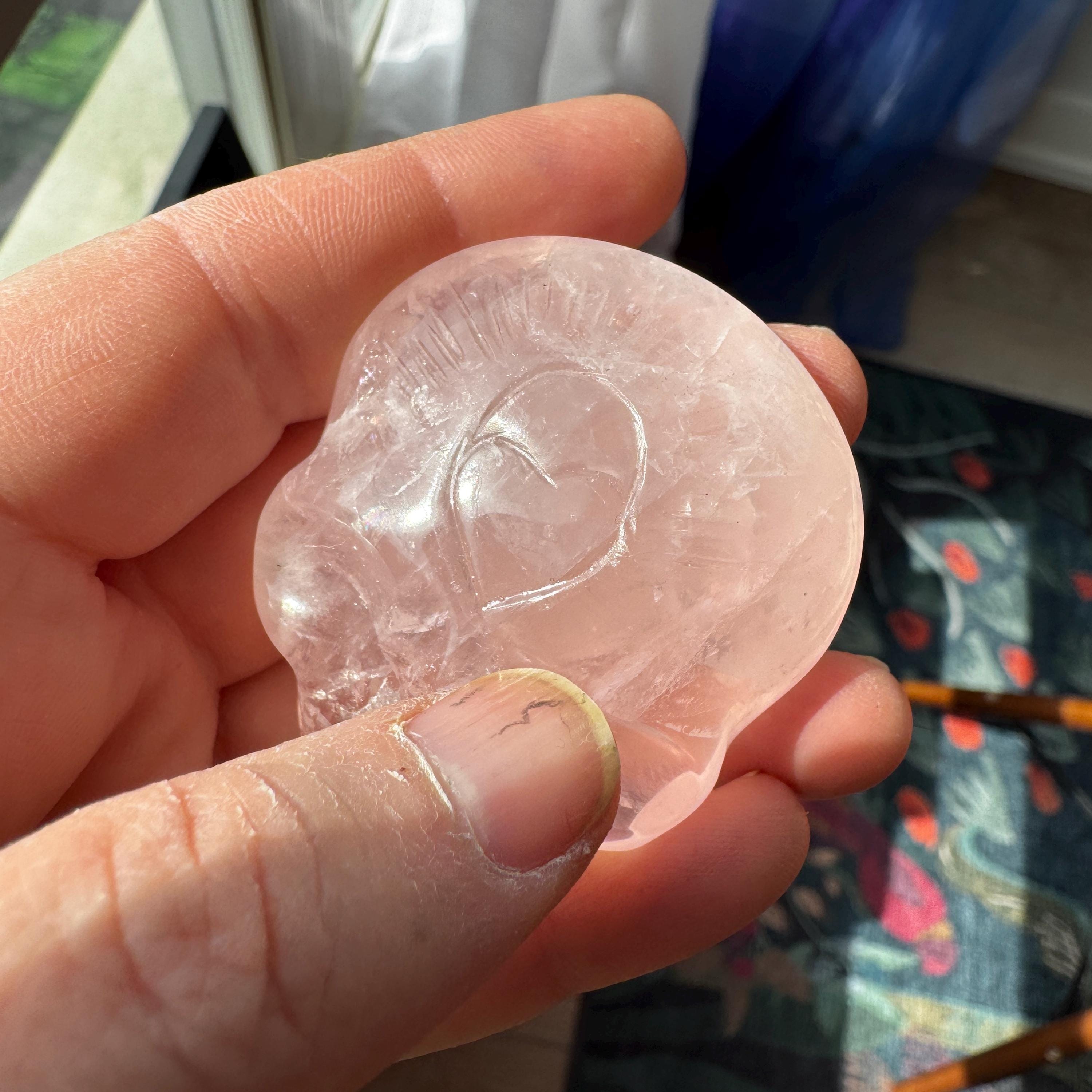 Leandro de Souza Rose Quartz Palm Stone Skull